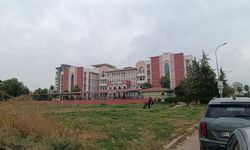 Adana'da okulda dedikodu kavgası bıçaklı saldırı ile bitti!