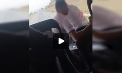 Seyir halindeki yolcu otobüsünde pes dedirten şoför değişimi