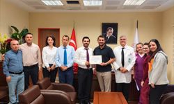 Ezine Devlet Hastanesi’nde Uzm. Dr. Mehmet Nuri Duran’a Teşekkür Belgesi