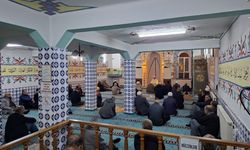 Kepez Merkez Camii’nde Sabah Namazı Buluşması
