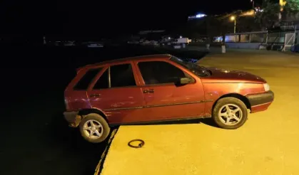Alkollü sürücü, sahili bir birine kattı