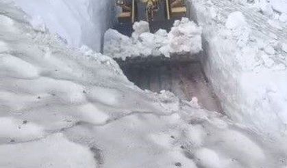 Kars’ta temmuz ortasında 3 metre kar