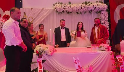 Gökçeada’da genç çiftin mutlu günü!