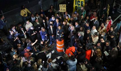 New York Belediye Başkanı Mamdani: "Trump'tan ICE ajanının vurduğu göçmenin serbest bırakılmasını istedim"