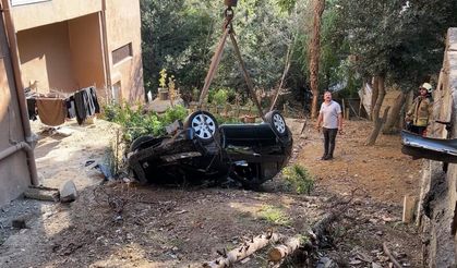 Beşiktaş’ta otomobil binanın bahçesine uçtu!