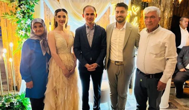 Söğütlü Köy Muhtarının kızı nişanlandı