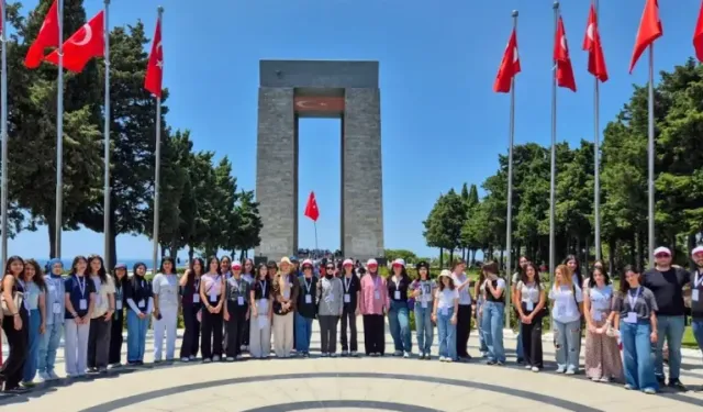 Çanakkale’nin 110. yılında 110 bin genç tarihle buluşmaya devam ediyor