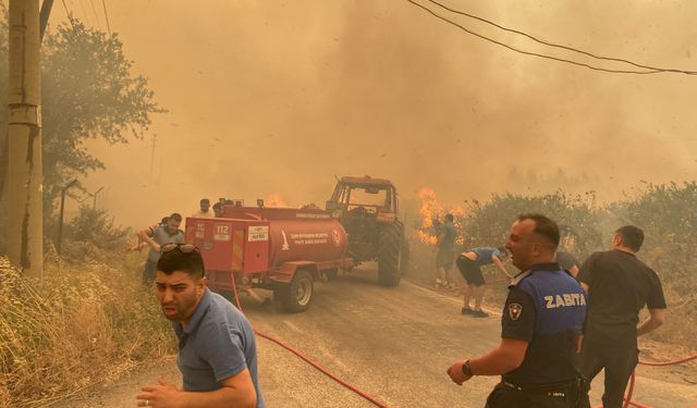 İzmir yangınlarla boğuşuyor Çanakkale’den destek sürüyor