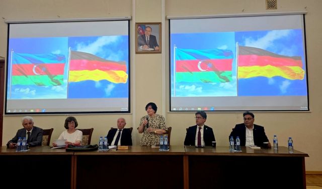 ÇOMÜ Rektörü Erenoğlu, Bakü’de Uluslararası köprü kuruyor