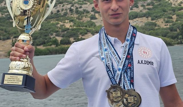 Ayvacıklı Sporcu Arda Kaan Demir ödüle doymuyor