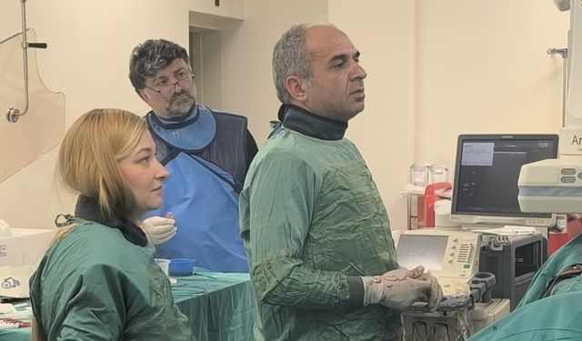Tiroit nodüllerine ameliyatsız tedavi başarıyla yapılıyor