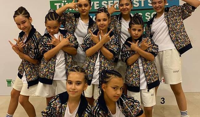 Çanakkale Koleji Öğrencilerinden dans alanında büyük başarı