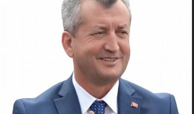 Menemen’in Eski Belediye Başkanı Tahir Şahin hayatını kaybetti