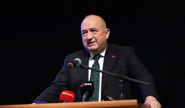 Ayhan Gider; “Özgür Özel siyasete de, CHP’ye de, Türkiye’ye de yakışmıyor”