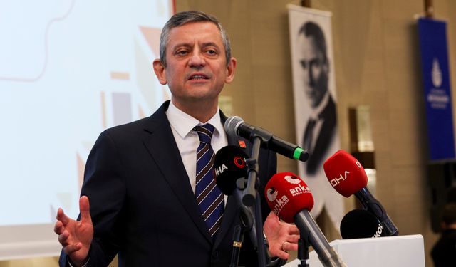 Özgür Özel'den Dikkat Çeken Laf! "Bana bu milleti sokağa davet ettirme"