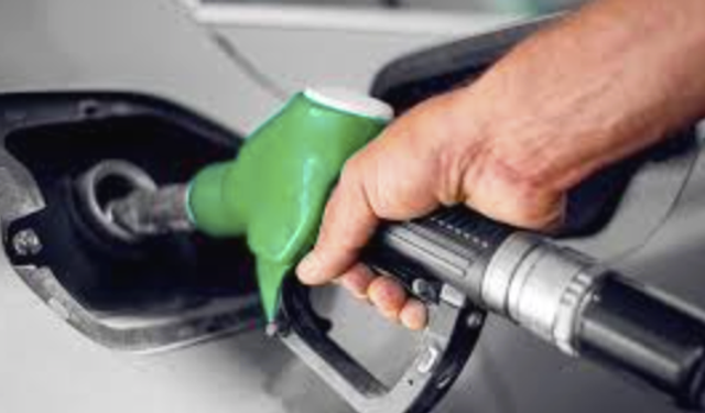 Bunu bilen araç sahipleri benzin ve motorine yarı yarıya az para ödeyecek