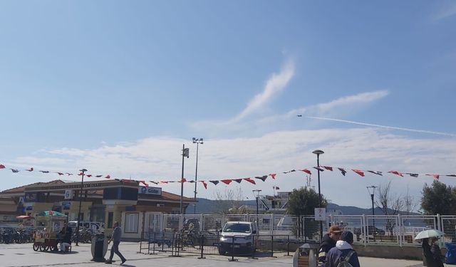 Türk Yıldızları prova uçuşu yaptı