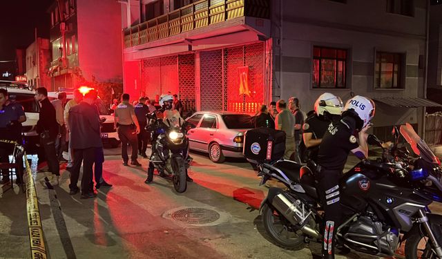 Kahve masasında başlayan tartışma kanlı bitti: 2 yaralı