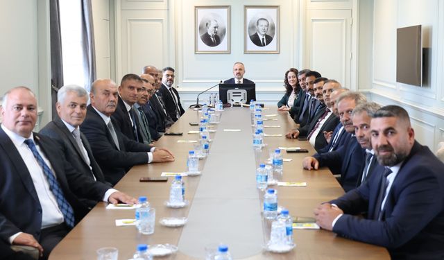 Hataylı Muhtarlar, Bakan Yardımcısı Bülent Turan ile buluştu