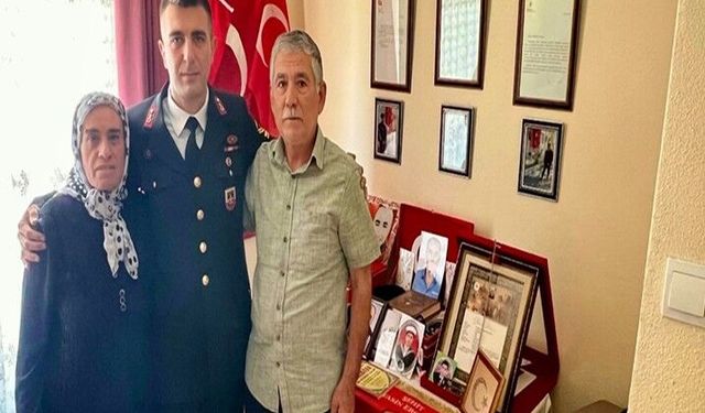 Jandarmadan anlamlı kutlama