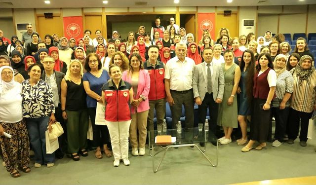 Çanakkale'deki konferansta Kadınların tarımdaki rolü masaya yatırıldı