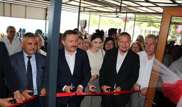 Lapseki’de Hayat Boyu Öğrenme Haftası Sergisi Açıldı