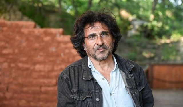Prof. Dr. Rüstem Aslan'ın "Tenedos'tan Bozcaada'ya" kitabı okurları tarihin izinde yolculuğa çıkarıyor