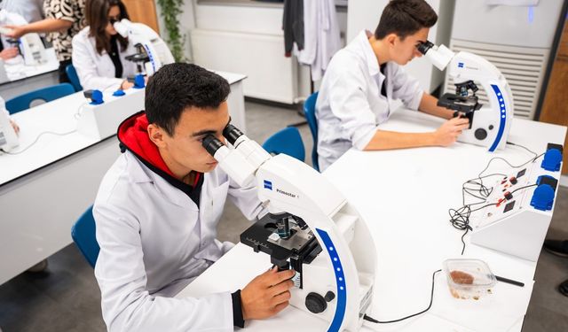 TÜBİTAK Fen Lisesi geleceğin bilim insanlarını arıyor: Başvurular 15 Temmuz'da sona eriyor
