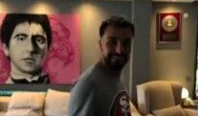 Karabiga'da Sefo Sahnedeydi, Kamera Arkasında Toşko Vardı