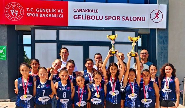 Gelibolu’da bir ilk; Yenilgisiz il şampiyonu oldular!