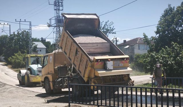 Biga Geyikkırı Köyü Yolunda Çalışmalar Tamamlandı