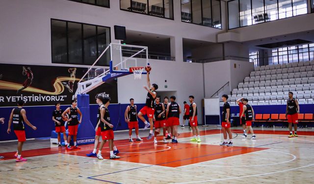 16 Yaş Altı Erkek Basketbol Milli Takımı Kamp İçin Çanakkale'de