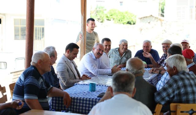 Vali Toraman Karainebeyli Köyü'nde vatandaşlarla buluştu
