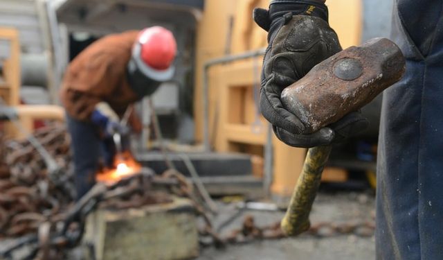 Maaşı geciken işçiye müjde