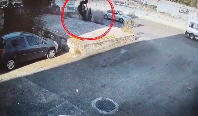 Bir adımla hayata tutundu, motosikletli duvara çarparak can verdi