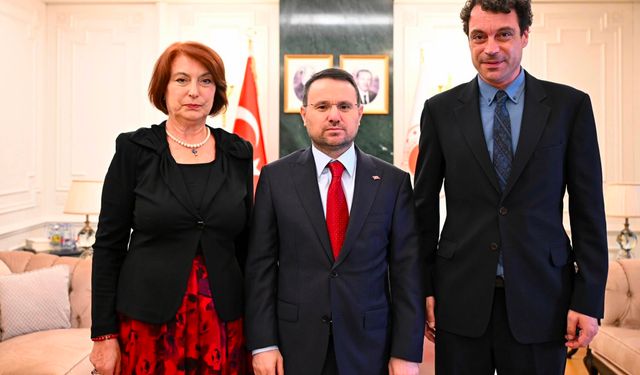 Adalet Bakanı Gürlek, Uğur Mumcu’nun ailesi ile bir araya geldi