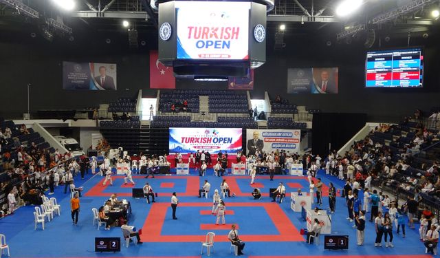 Uluslararası Turkish Open Karate Turnuvası başladı