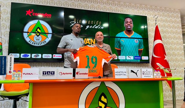 Corendon Alanyaspor, Ivan Cedric’i kadrosuna kattı