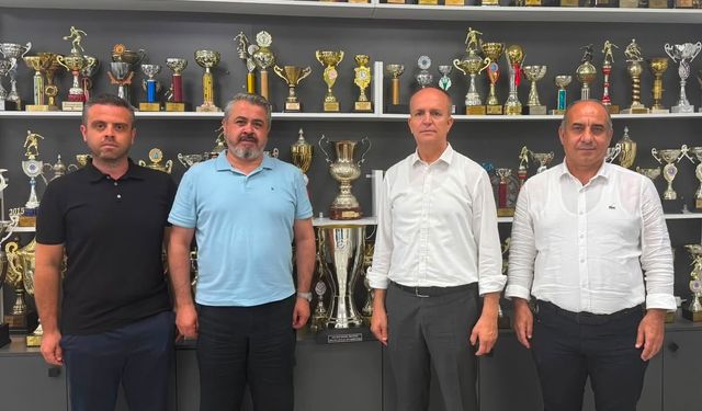 Kalkan İlyas Bayram Stadı’ndaki Çalışmalar Değerlendirildi