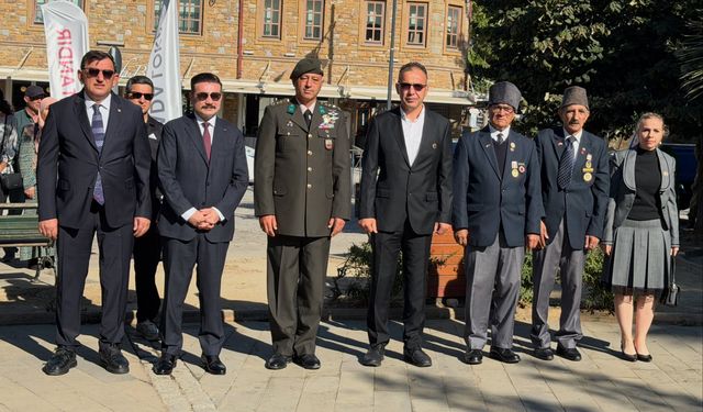 Gökçeada’da 19 Eylül Gaziler Günü için çelenk töreni düzenlendi