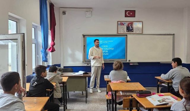 Sarısöğüt Ortaokulu’nda Öğrencilere Sağlıklı Yaşam Eğitimi