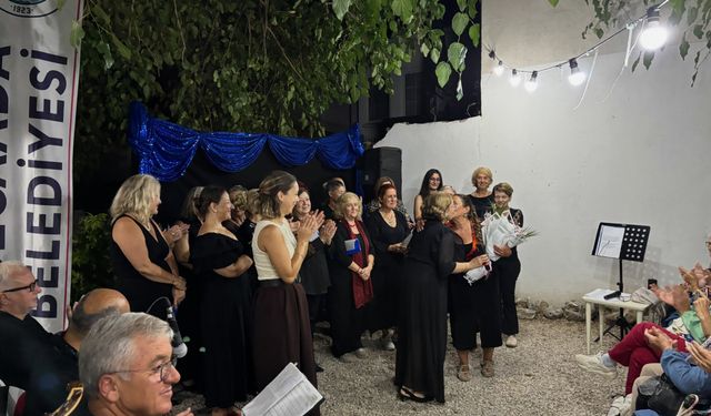 Bozcaada Korosu’ndan Itırlı Bahçe’de unutulmaz konser!