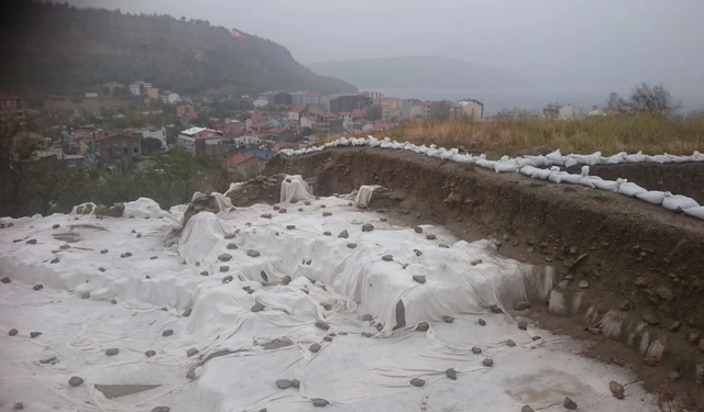 Çanakkale’de 4 Bin 200 Yıllık Savunma Duvarı Bulundu!