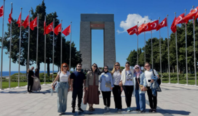 Palyatif bakım hemşireliği kursiyerleri Çanakkale Şehitliklerini ziyaret etti