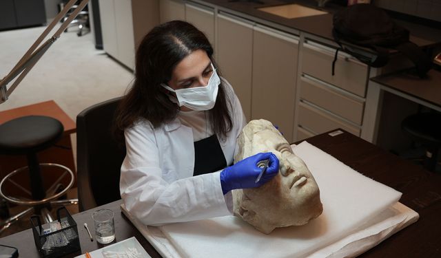 Arkeolojik eserler için titiz mesai: O anlar görücüye çıktı!