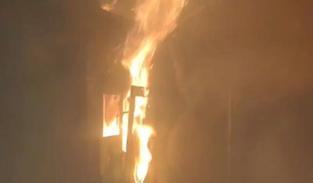 Bolu’da elektrik panosu alev alev yandı
