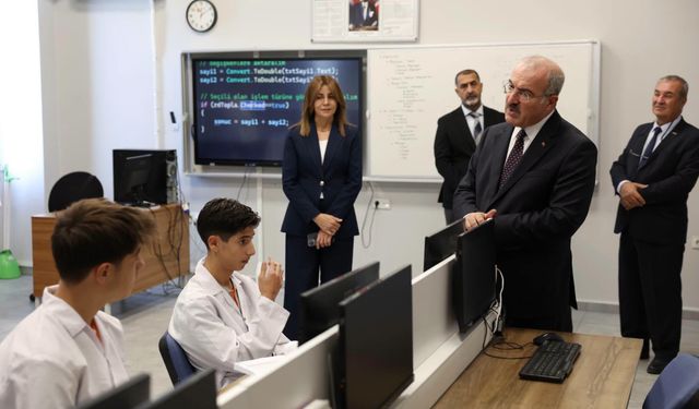 Vali Toraman, Tacettin Aslan Mesleki ve Teknik Anadolu Lisesini İnceledi