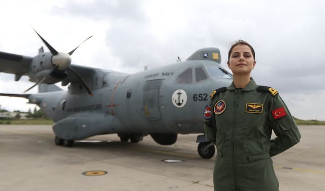 Gökyüzünde bir ilk: Türk Deniz Kuvvetleri'nin ilk kadın uçak pilotu