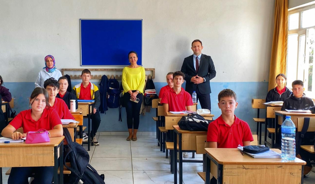 Kadir Aydın, Evreşe’de eğitim çalışmalarını inceledi
