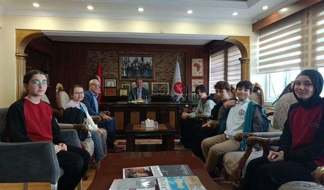Çanakkale Anadolu İmam Hatip Lisesi’nden İl Müftüsü Topçu’ya Ziyaret